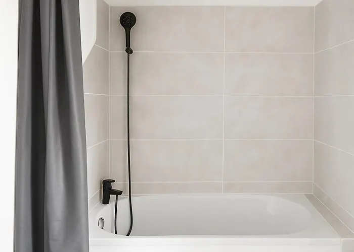 Appart Hotel Chambre Privee Avec Espace Commun Rouen Centre Gare Rouen